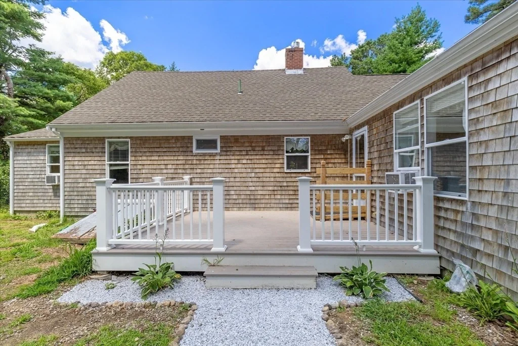Photo of 15 Melissa Ave