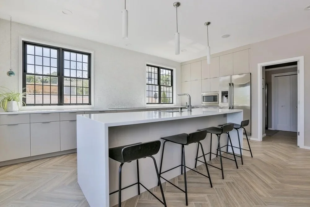 Photo of 545 Highland