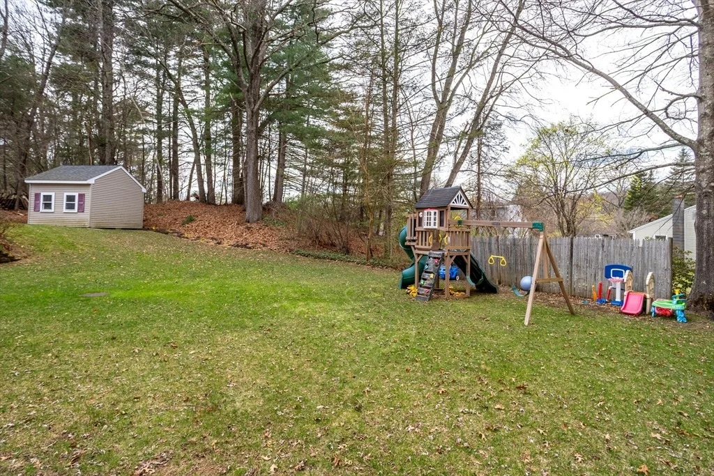 Photo of 12 Cole Farm Rd