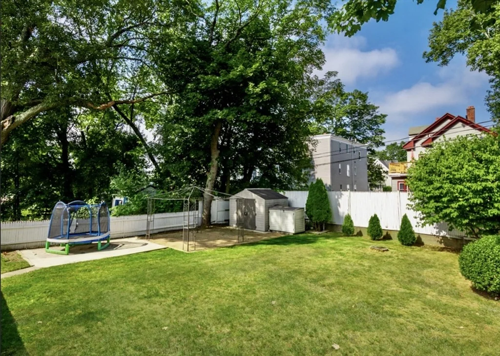Photo of 87 - Clare Ave