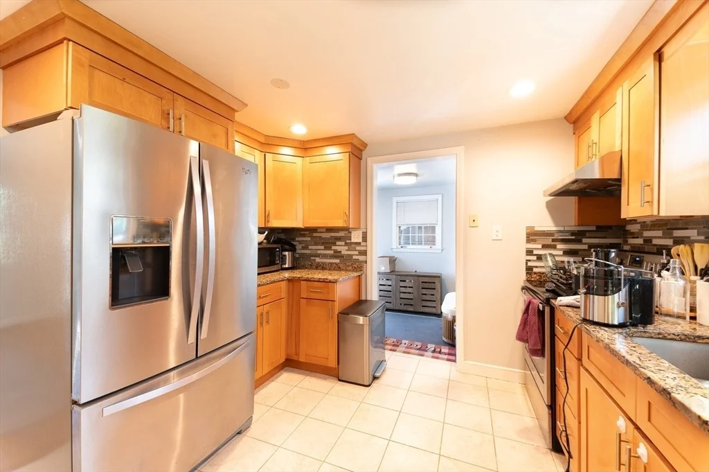 Photo of 37 Maple Ave
