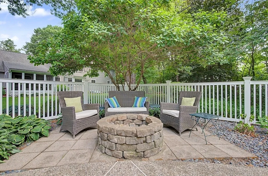 Photo of 9 Brookside Lane