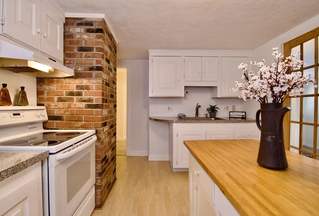 Photo of 554 Elm St
