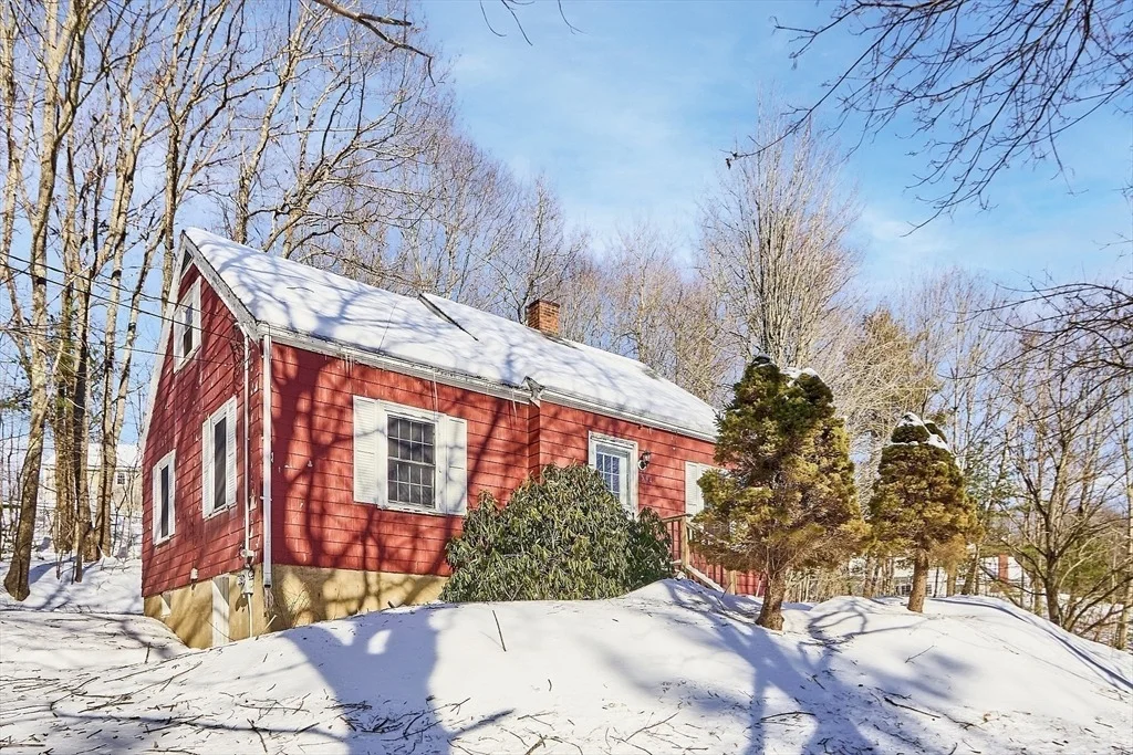 Photo of 594 Betty Spring Rd