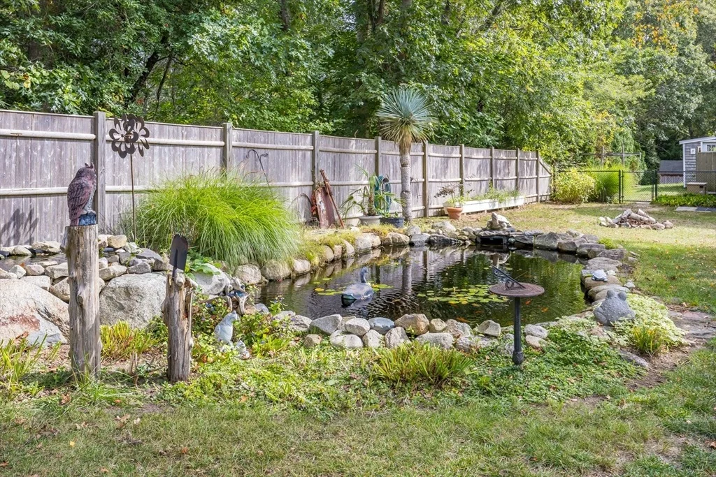 Photo of 158 Lakeside Dr