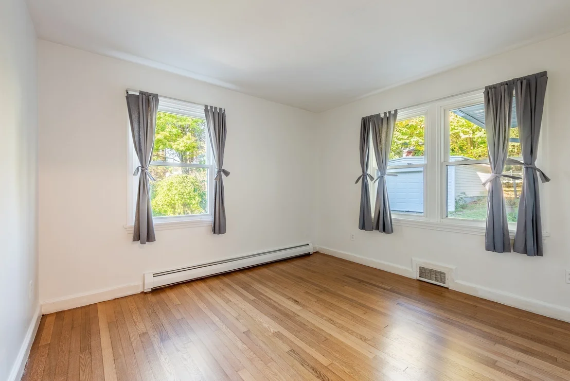 Photo of 18 Dana St