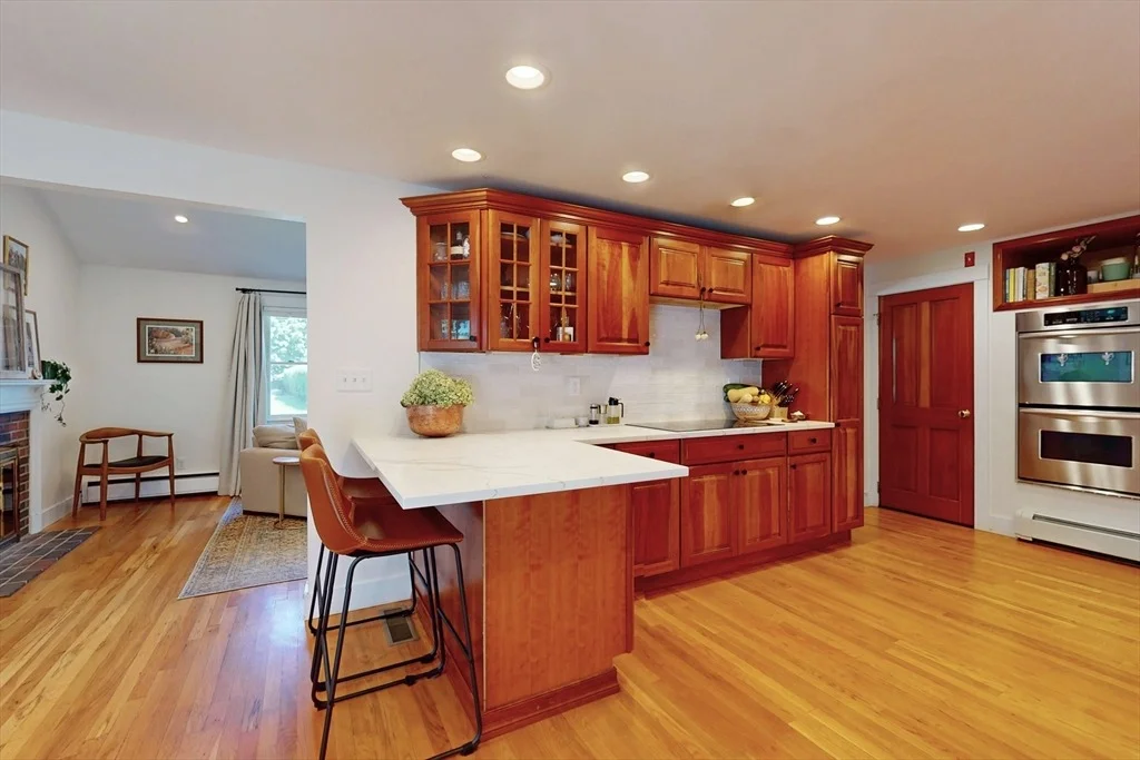 Photo of 10 Glen Cir
