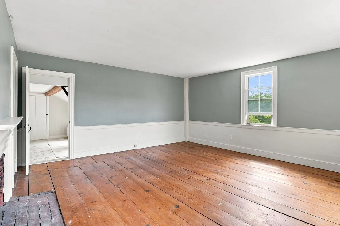 Photo of 180 Glendale Rd