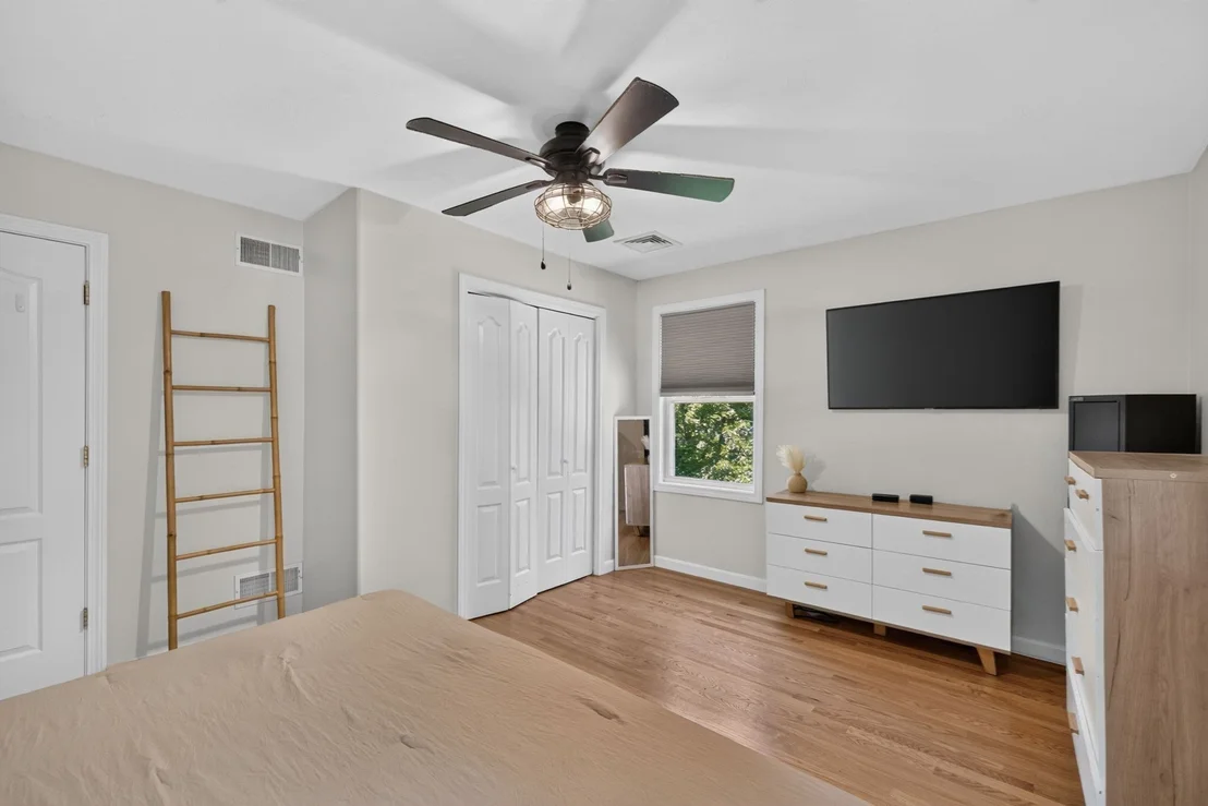 Photo of 9 Broadview Ave