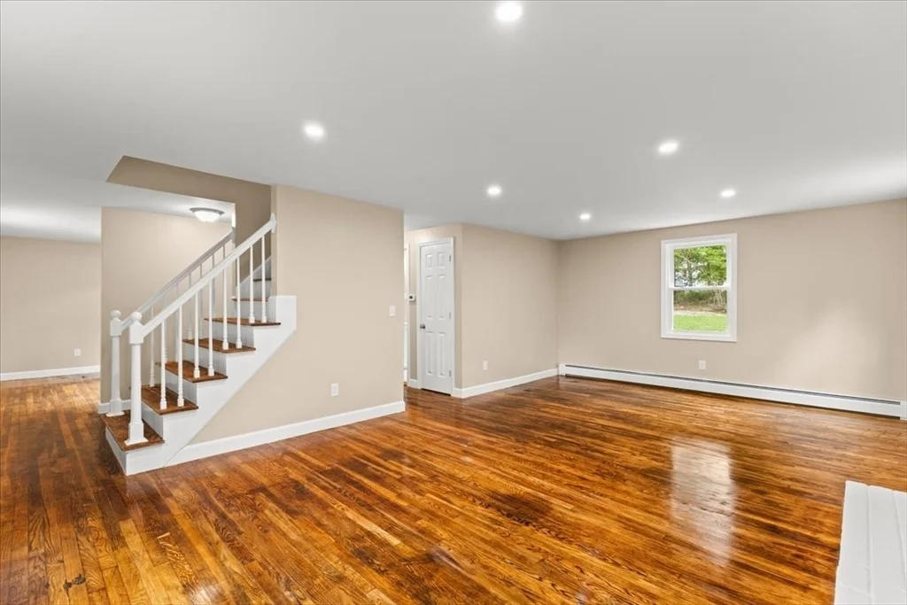 Photo of 4 Simmons St