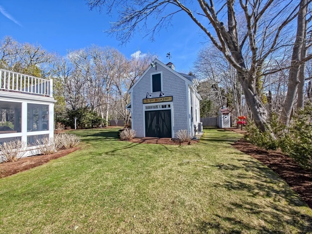 Photo of 552 Main St
