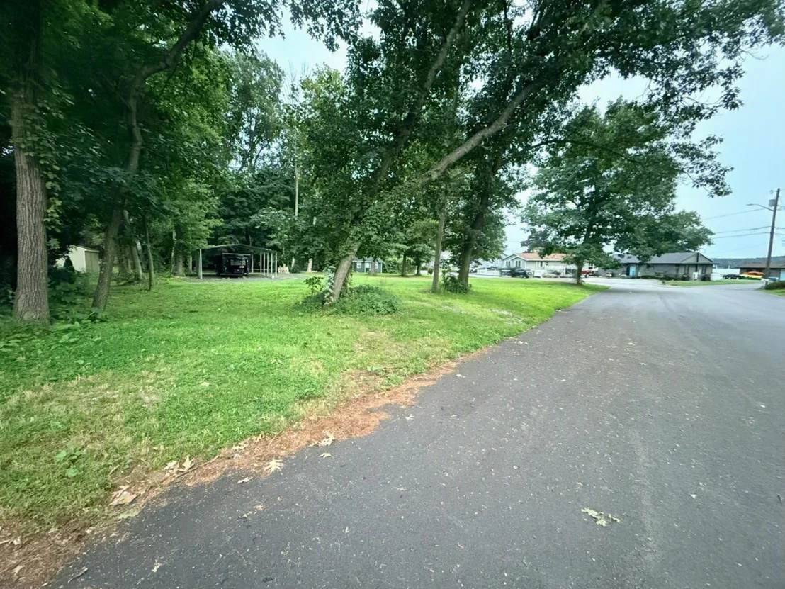 Photo of 0 Wakefield Ave - Webster Lake