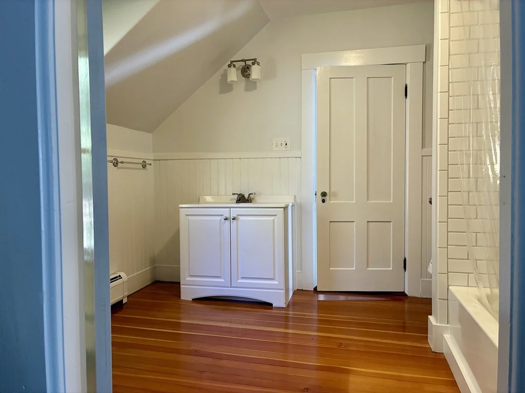 Photo of 140 Mechanic St