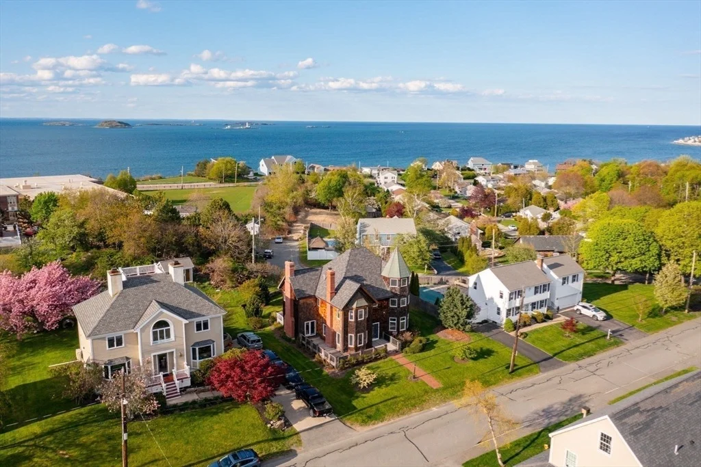 Photo of 4 Harborview Road