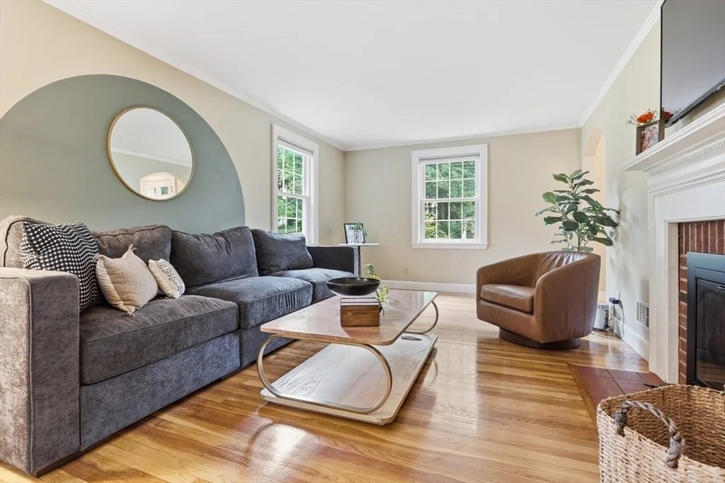 Photo of 377 Pearl St
