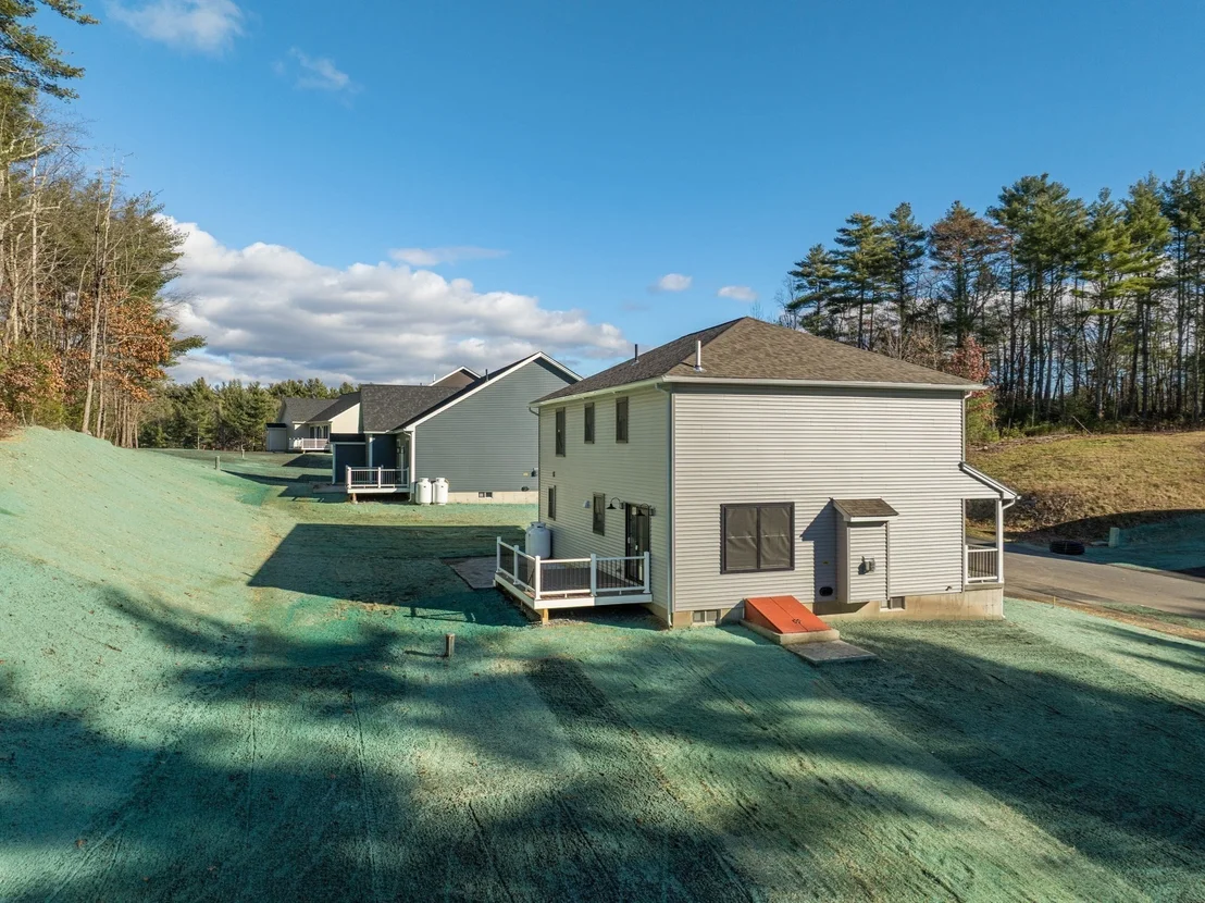 Photo of 7 High Bluff
