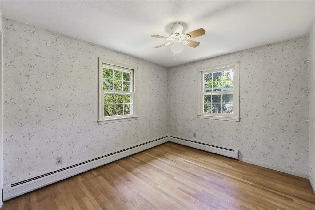 Photo of 907 Main St