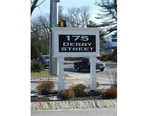 Photo of Unit 4 at 175 Derby St