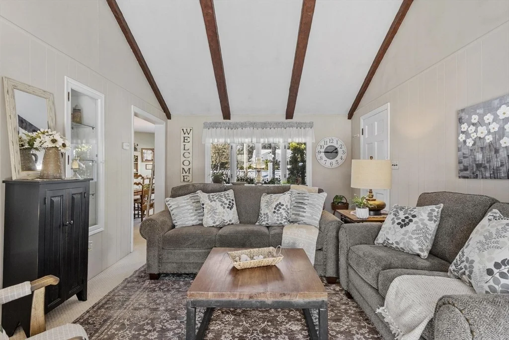 Photo of 38 Knower Rd
