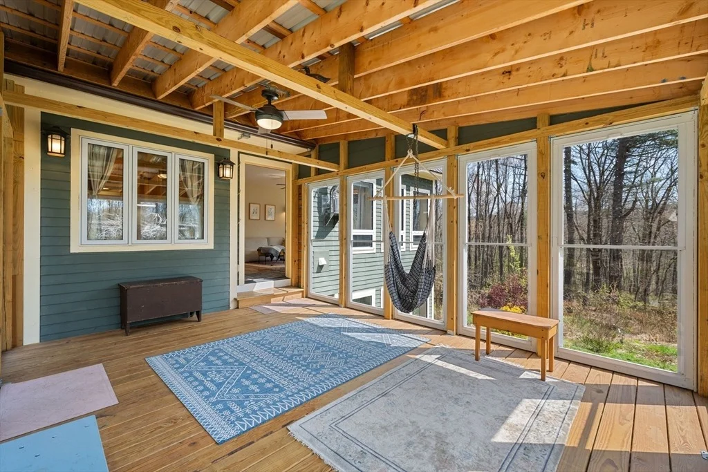 Photo of 999 Sheldon Road