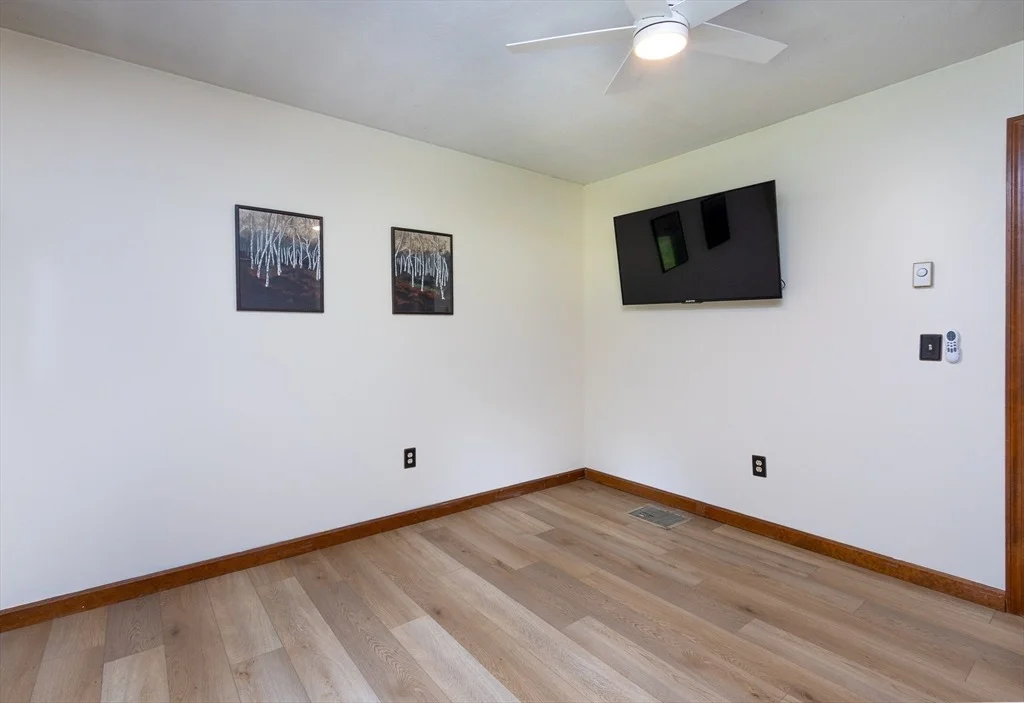 Photo of 246 Torrey Rd