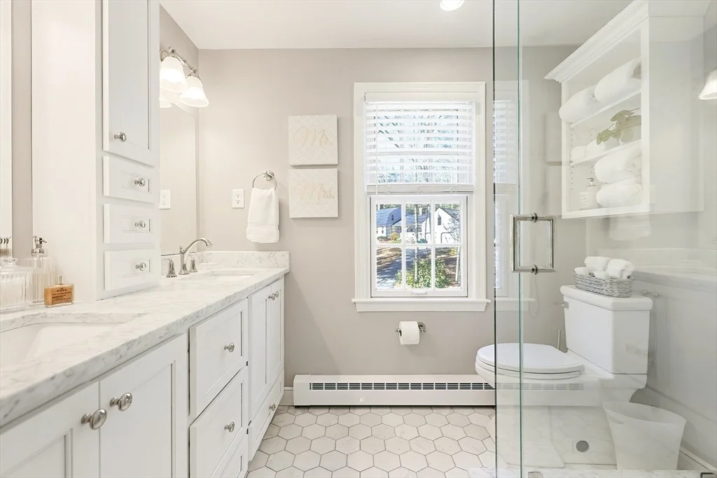 Photo of 6 Colburn Circle