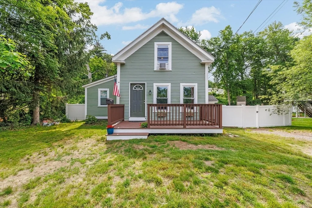 Photo of 92 Oak Ave