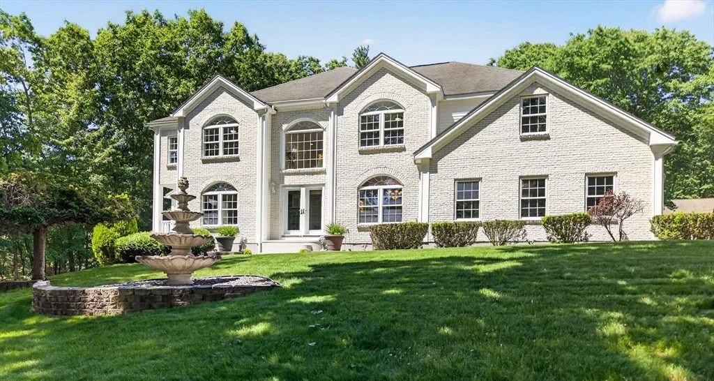 Photo of 176 Robbs Hill Rd