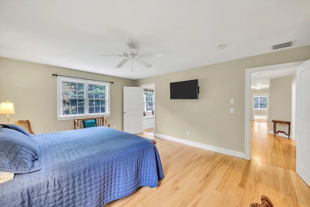 Photo of 4 Main Sail Dr