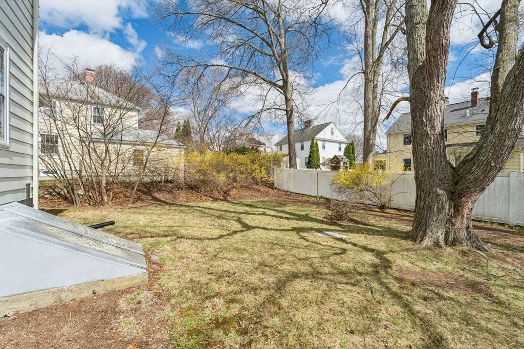 Photo of 160 Cedar Avenue