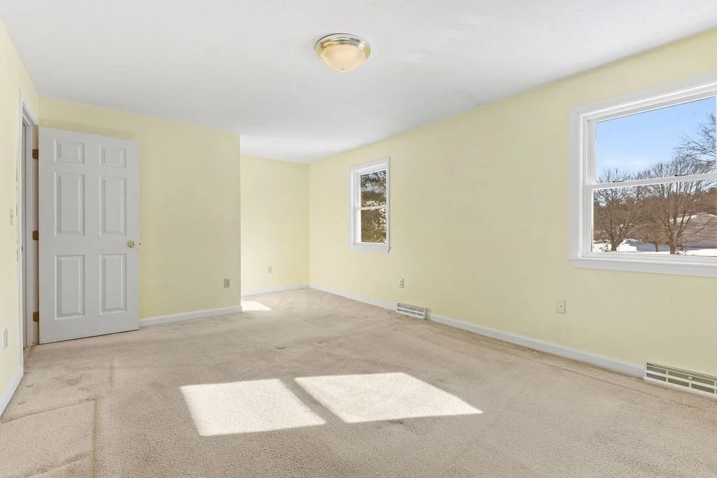Photo of Unit 5 at 5 Robin Cir