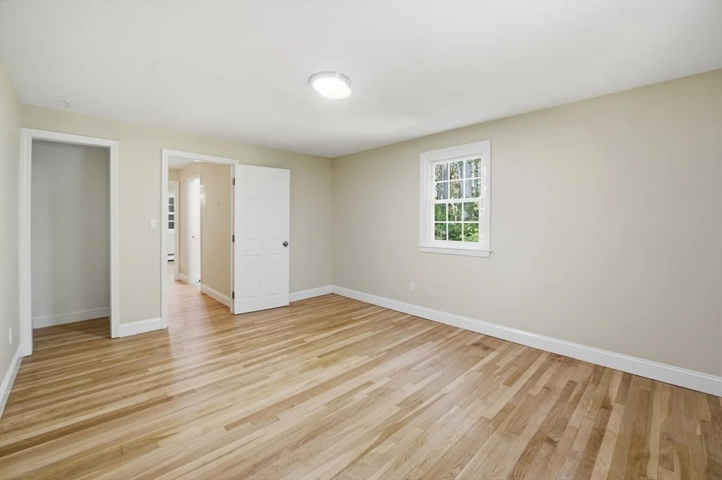 Photo of 3 Jonathan Ln