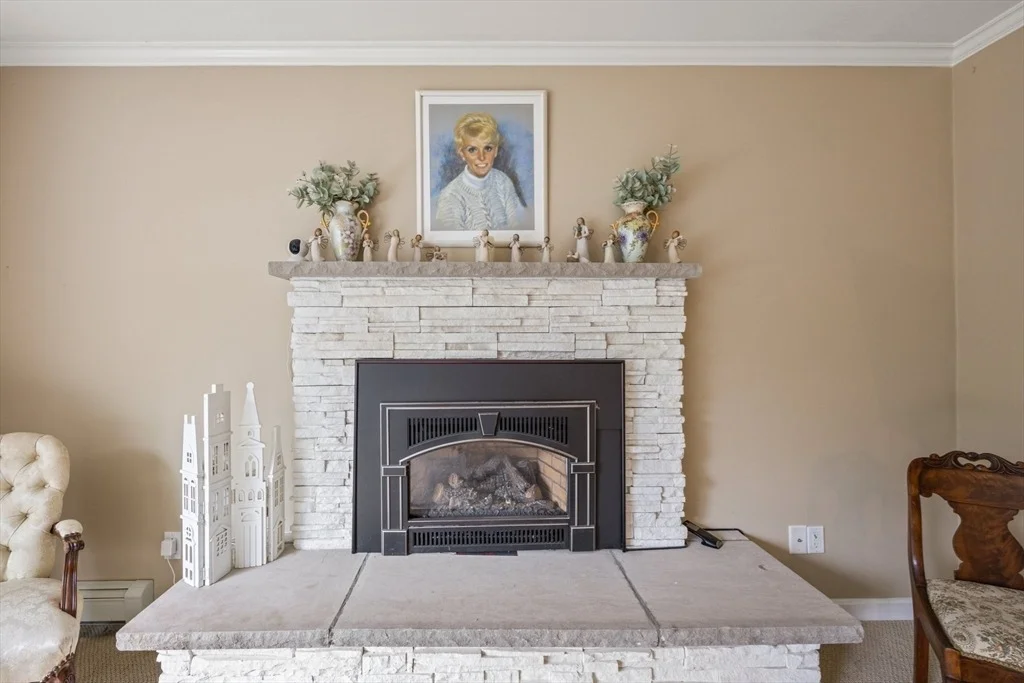 Photo of 49 Edgewater Way