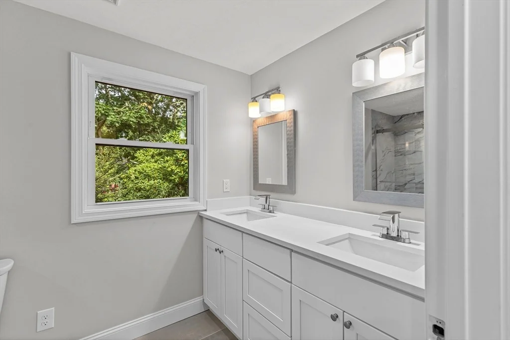 Photo of 315 Blackthorn Rd