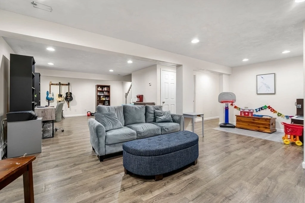 Photo of 4 Dorianna Cir