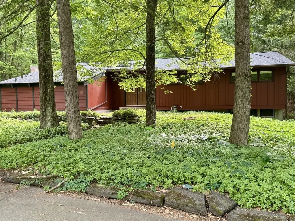 Photo of 15 Red Fox Ln