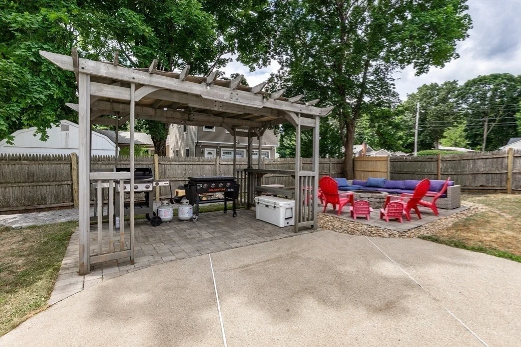 Photo of 19 Edgell Dr