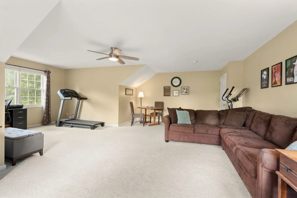 Photo of 75 Hillcrest Circle