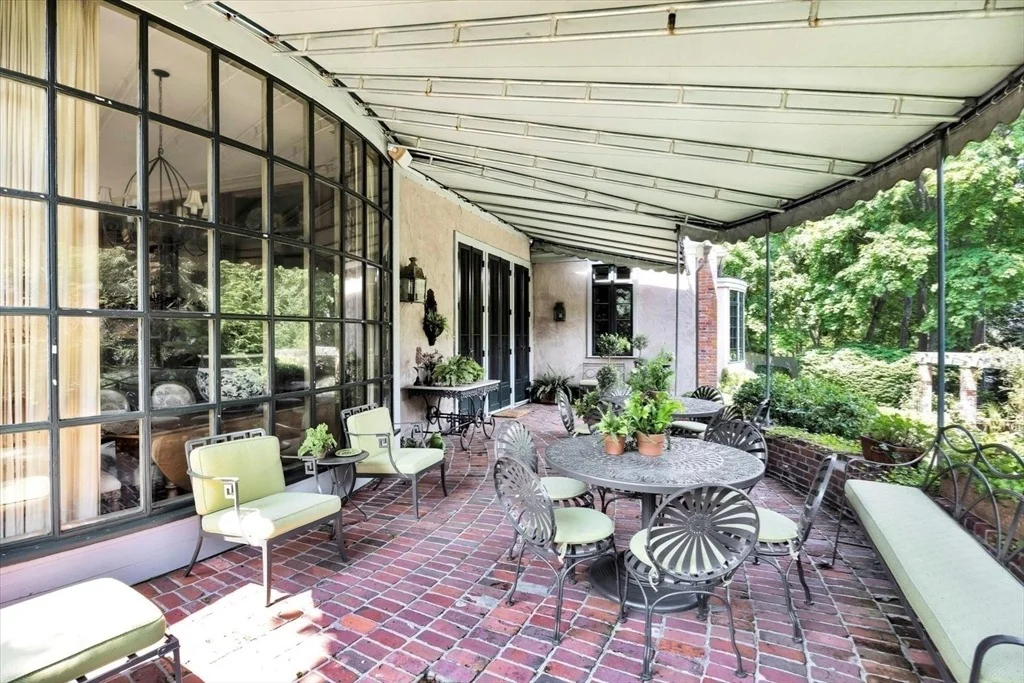 Photo of 804 Main St