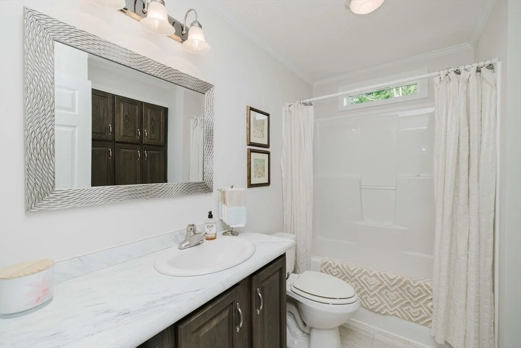 Photo of 210 Linsay Drive