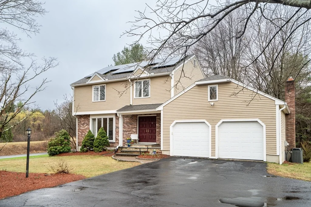 Photo of 6 Flanagan Dr
