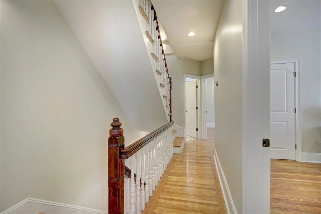 Photo of 287 Walnut Ave