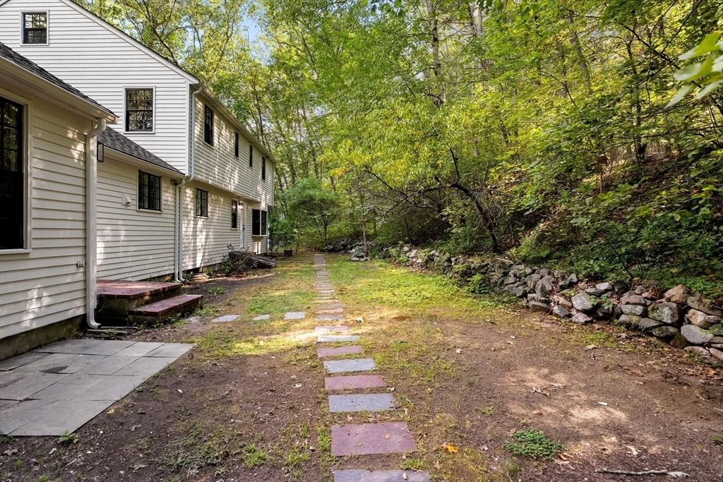 Photo of 123 Dutton Rd
