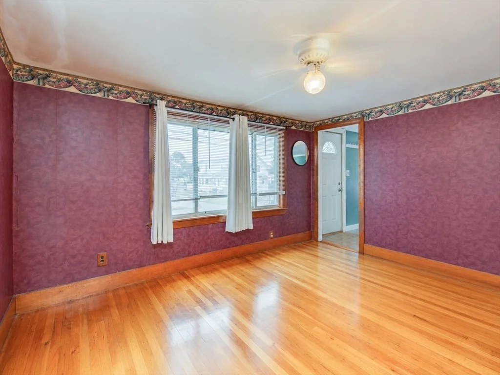 Photo of 119 Lawrence St