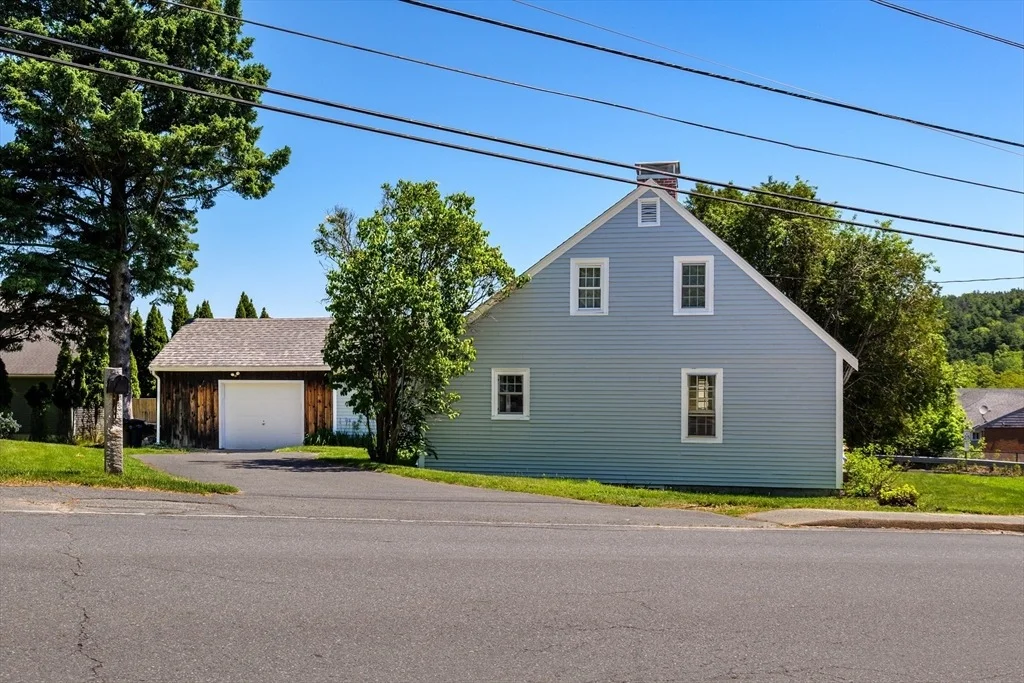 Photo of 129 Whitehall Rd