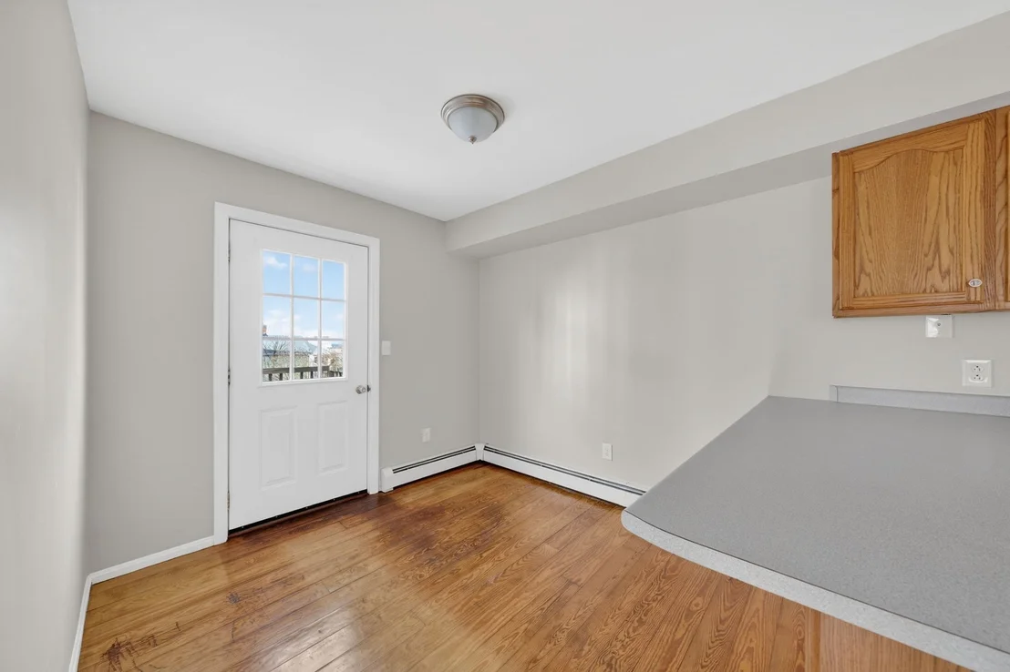 Photo of 165 Grant St