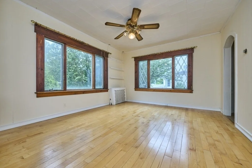 Photo of 4 Cottage Circle