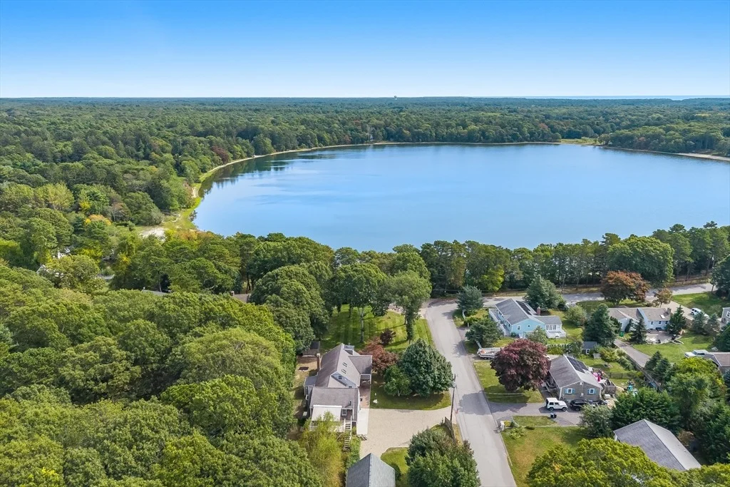 Photo of 158 Lakeside Dr