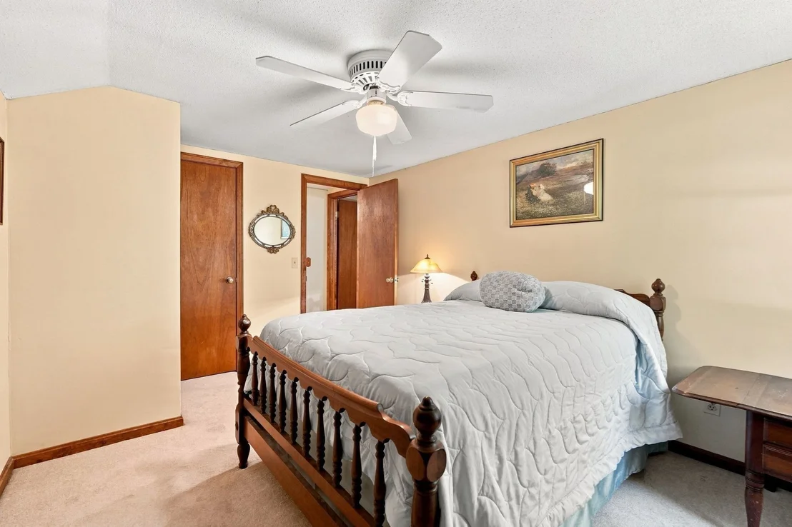 Photo of 6 Ragged Hill Rd