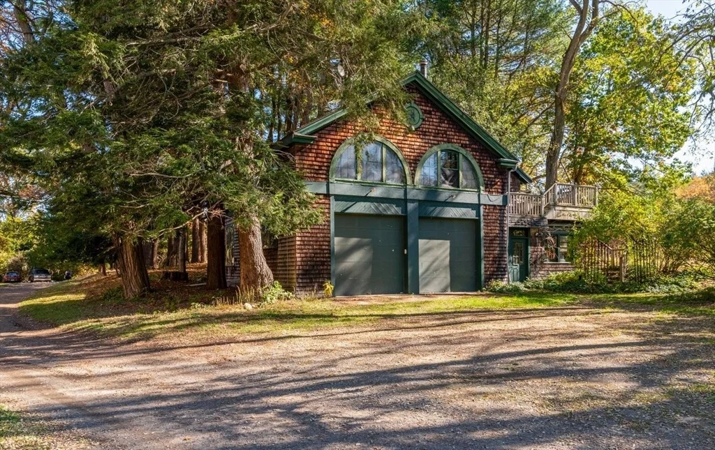 Photo of 9 Maple Street
